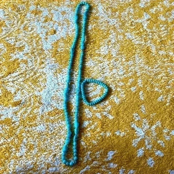 Jewelry - Set of genuine, turquoise, single strand necklace, and bracelet NWOT